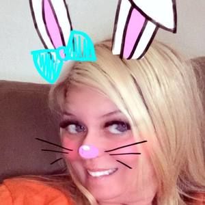 Meet your Posher, Dana