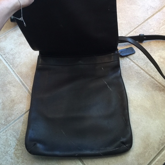 Coach purse - Picture 2 of 4