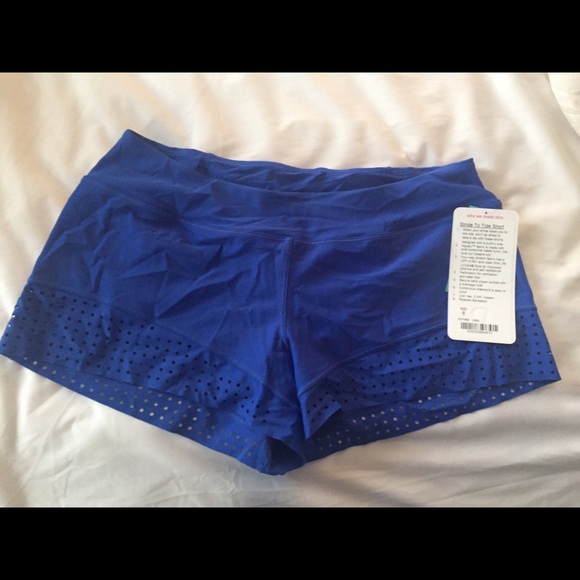Lululemon Stride To Tide Short Size 6 NWT