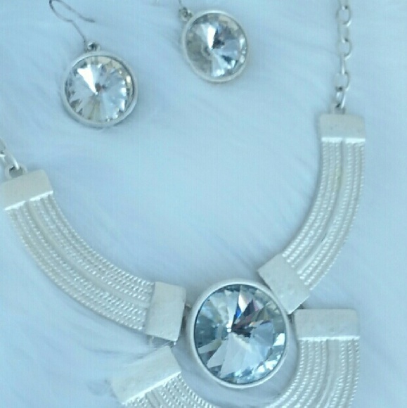 Painted Silver Necklace and earrings set - Picture 2 of 4