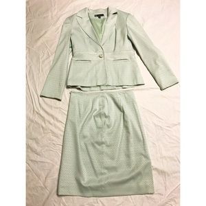 2-Piece Light Green Skirt & Blazer