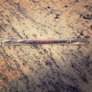 Benefit goof proof eye pencil