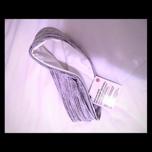 Ear warmer / headband