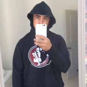 Meet your Posher, Luis