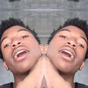 Meet your Posher, Nick