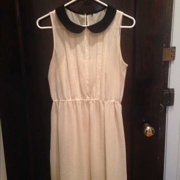 Peter Pan collar Sleeveless dress with slip