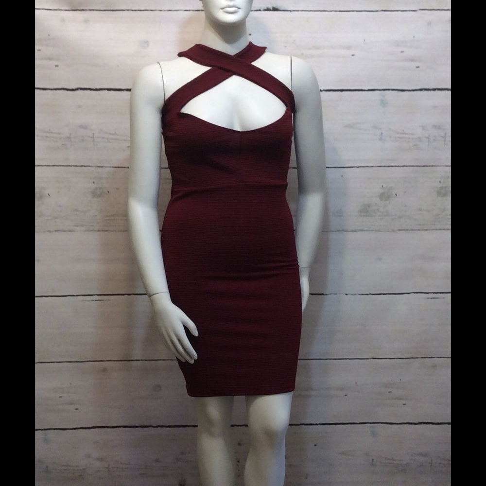 ✨TWO LEFT✨ Sweetheart Halter Midi Dress - Picture 3 of 4