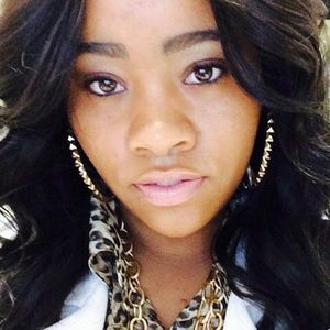 Meet your Posher, Tiyanna