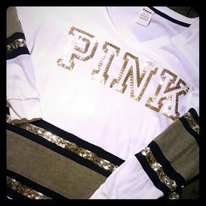 Vs sequin v-neck crew