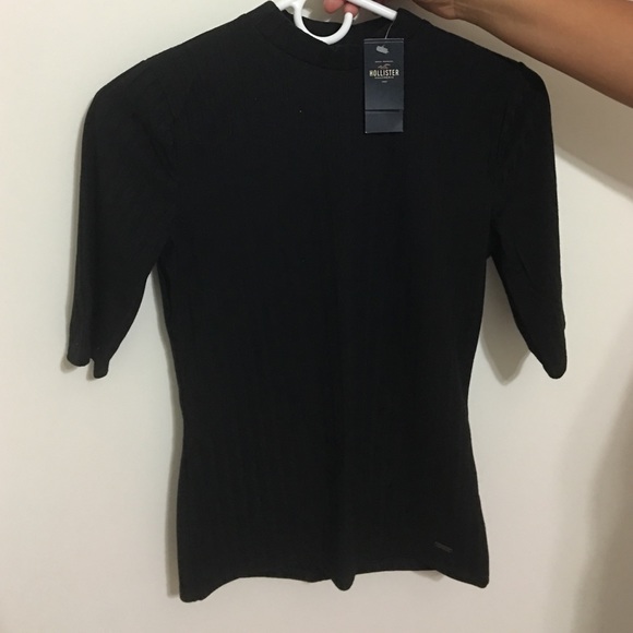 Hollister Black Mock neck shirt size MEDIUM