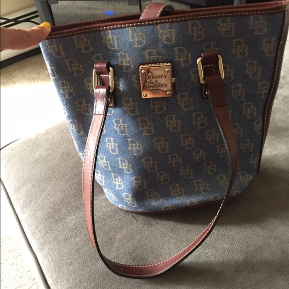 Cute Dooney & Bourke handbag