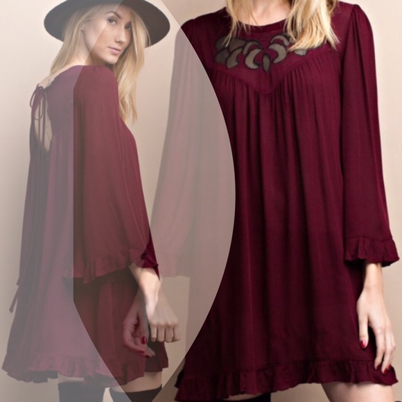 SWINGY LACE CUT DETAIL DRESS - Picture 2 of 3