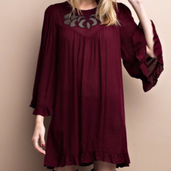 SWINGY LACE CUT DETAIL DRESS - Picture 3 of 3