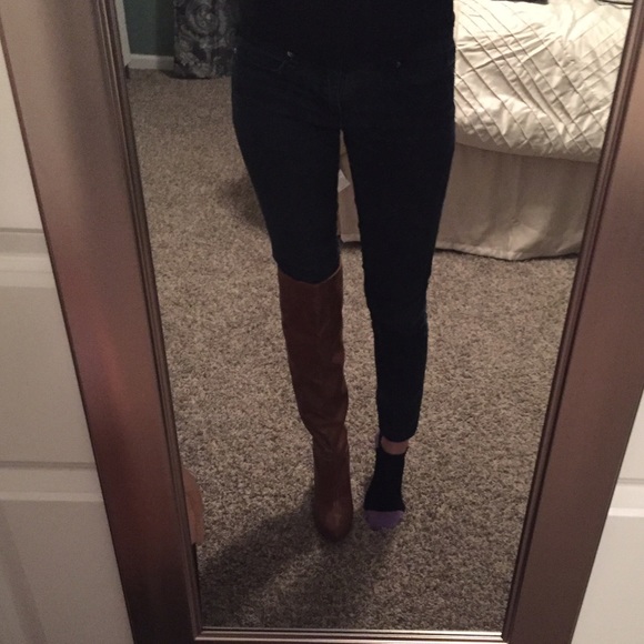 Over the knee boots- Colin Stuart - Picture 4 of 8