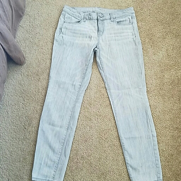 Light gray skinny jeans