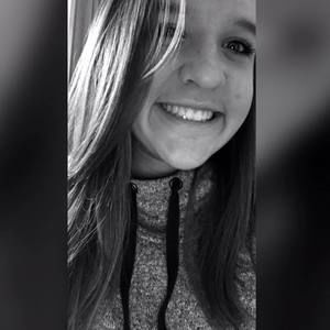 Meet your Posher, Ella