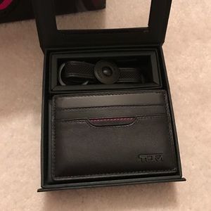 NWB TUMI gift set - key fob and wallet cardholder