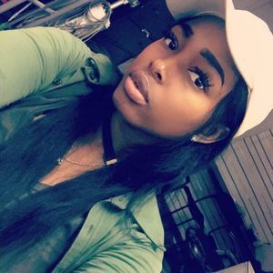 Meet your Posher, Shayla