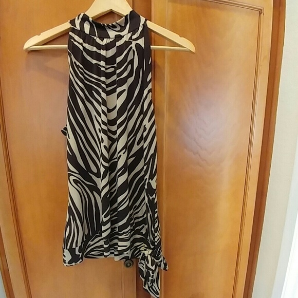 Michael Kors Tops - Michael Kors sleevless blouse Michael Kors Tops - Michael Kors sleevless blouse