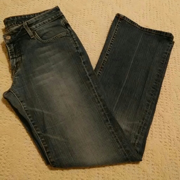 bebe Jeans - Picture 3 of 4