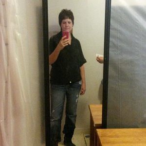 Meet your Posher, Nora