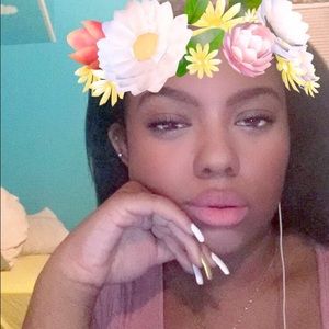 Meet your Posher, Alyssa