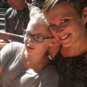 Meet your Posher, Lisa