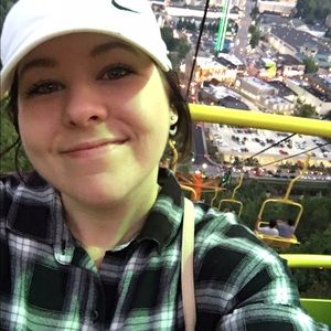 Meet your Posher, Brittany