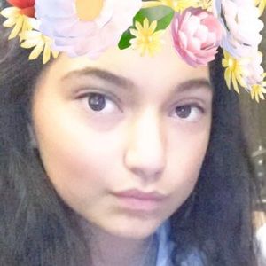 Meet your Posher, Rosalinda