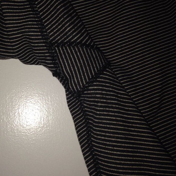 Lululemon Wonder Under pants. - Picture 4 of 4