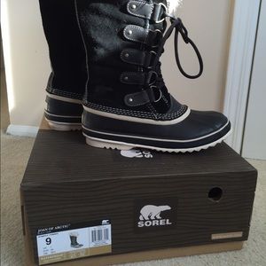 Sorel Boots- Joan of the Arctic