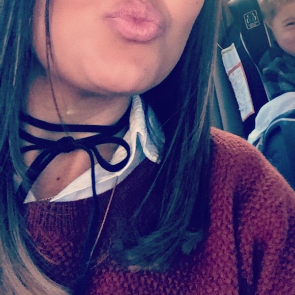 Suede string choker - Picture 2 of 4