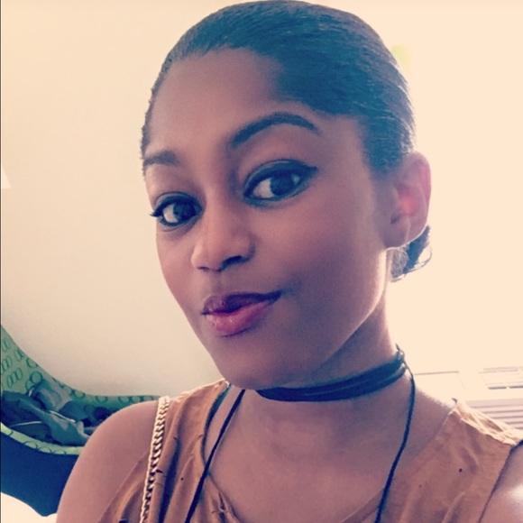 Hey Y'all!, Amber - Picture 2 of 3