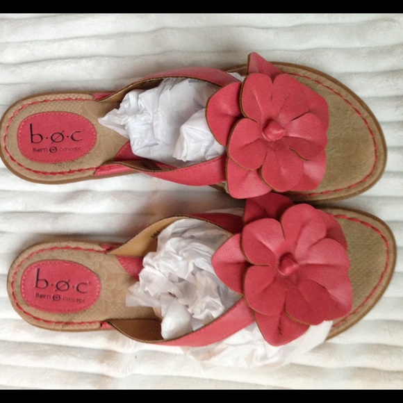 Born concept sandals 8.5