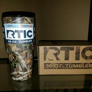 RTIC 30oz Tumbler - camouflage