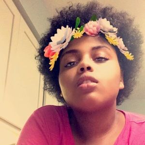 Meet your Posher, Hailey