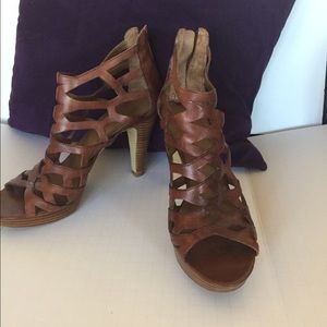 Fun Franco Sarto gladiator heels size 10M