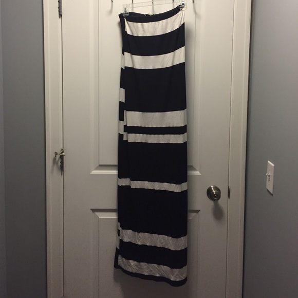 Maxi dress with a slip - Picture 1 of 2