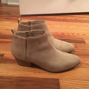 Old Navy Suede Ankle Boots, Size 8