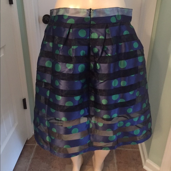 New arrival skirt - Picture 3 of 4
