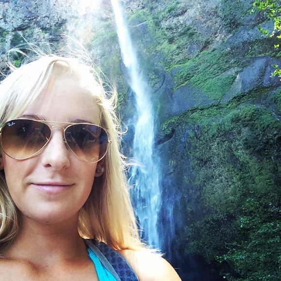 Meet your Posher, Alex