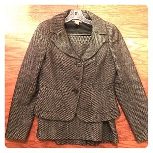 Ann Taylor Wool skirt suit, perfect for winter