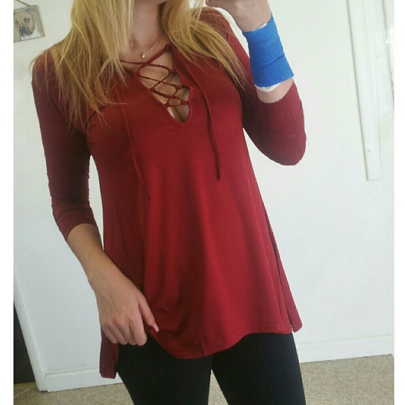 🔴 Last One! Red Hooded Lace Up Top - Picture 3 of 3