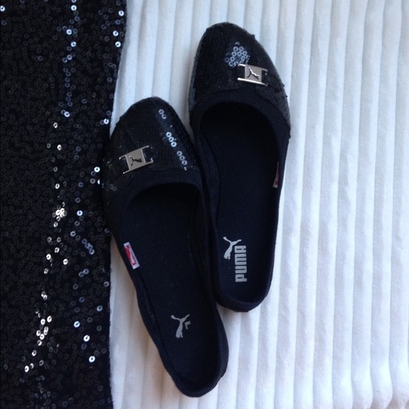 Yoga flats with sequins size 9