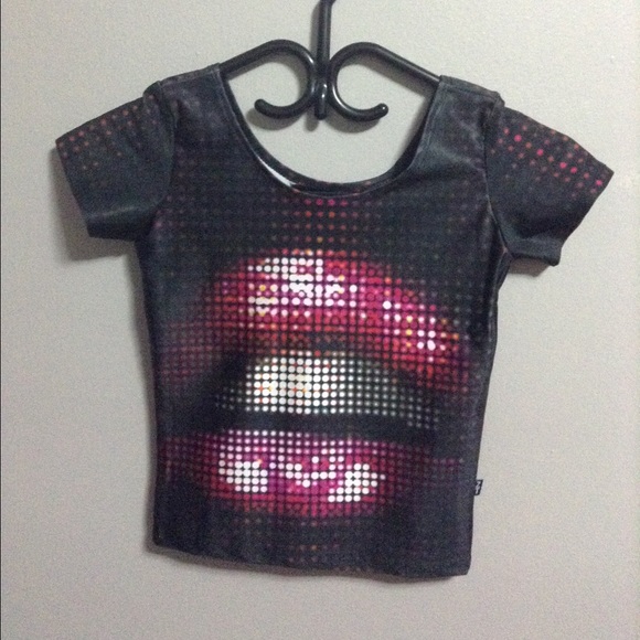 💥 B2GO FREE NWT girls Zara Terez top