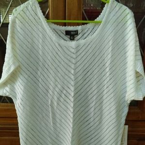Short sleeve women's sweater
