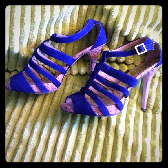 Miss Me Shoes - Royal blue strapped pump size 10