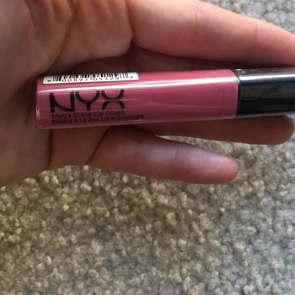 Lip gloss