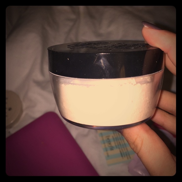 Kat Von D Lock-it Setting Powder