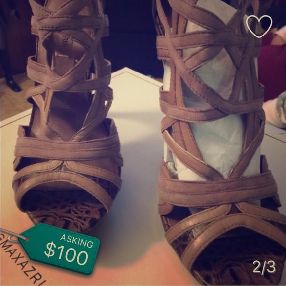 BCBG shoes
